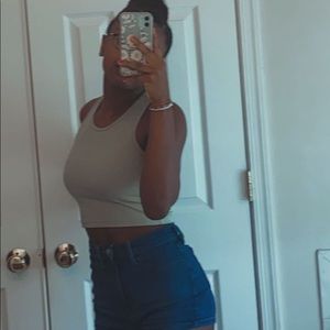 Meet your Posher, Jada